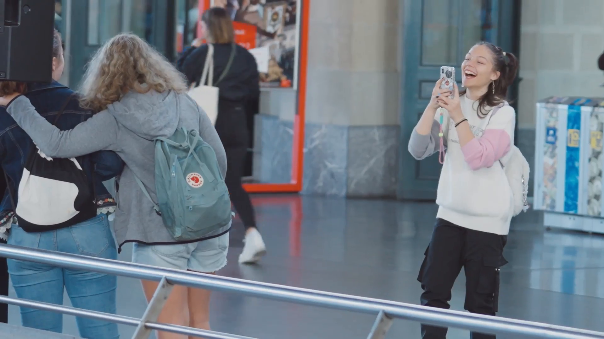 Caotina-HadZ-Herzstueck-16x9-Untertitel-EN.mp4