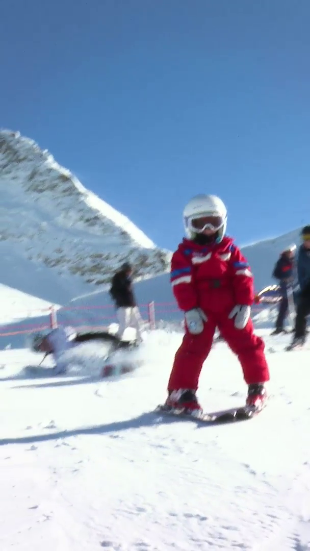 AYSI-Pizza-DE-c-Österreich-Werbung-Soviso-Filmproduktion-periode-of-use-ends-31.12.2026.mp4